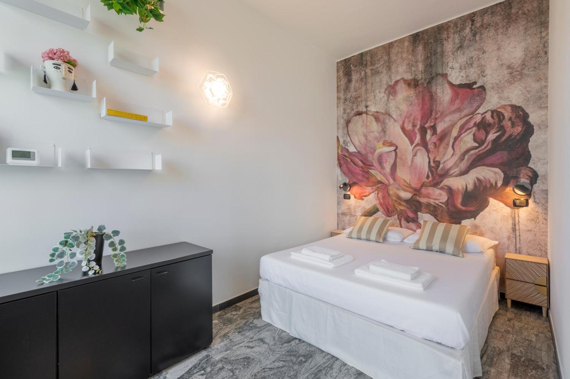 Milan Royal Suites - Duomo Santo Stefano Exterior photo