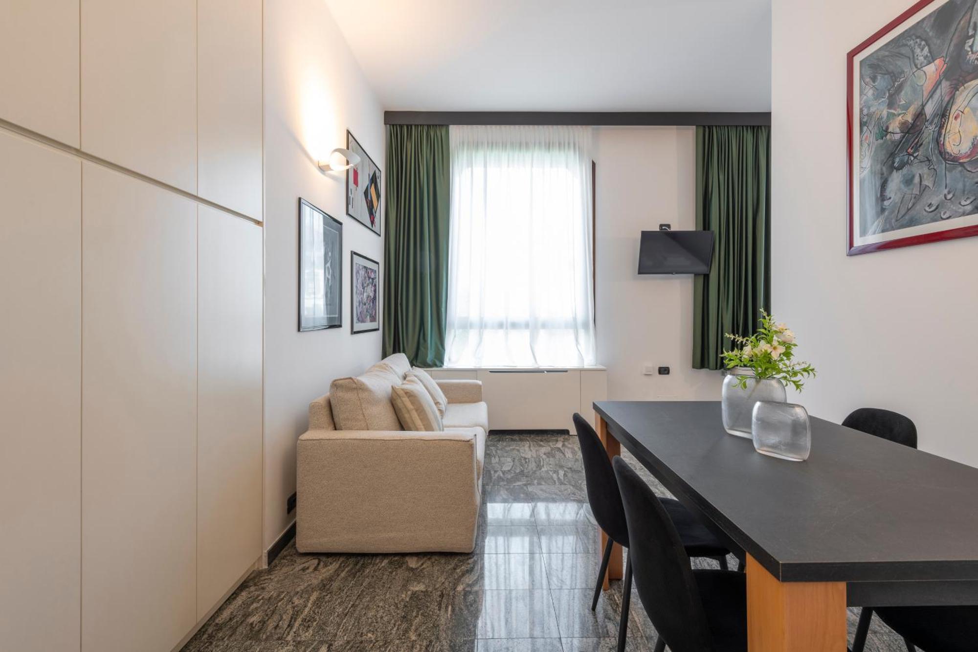 Milan Royal Suites - Duomo Santo Stefano Exterior photo